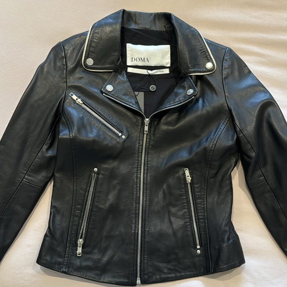 Leather jacket - Picture 2 of 3